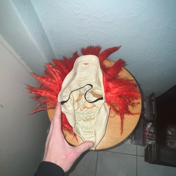 Clown mask - Picture 2 of 2